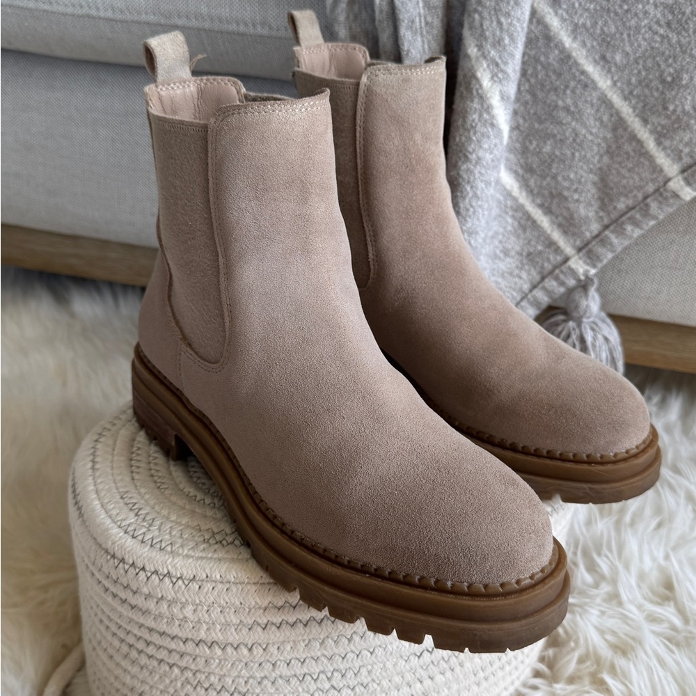 Steve Madden Taupe Suede Footwear - Picture 1 of 7
